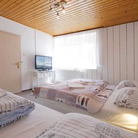 Apartments And Rooms Banic Kranjska Gora Esterno foto