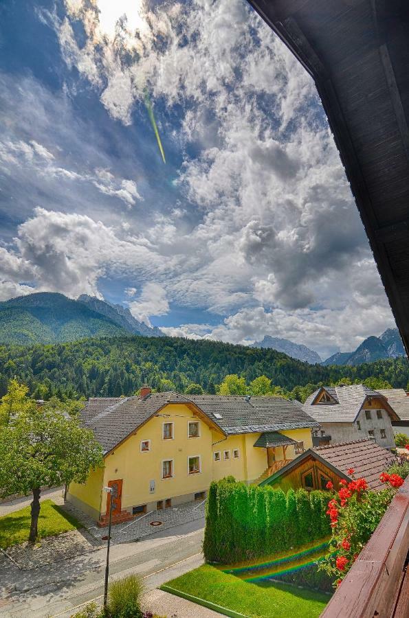 Apartments And Rooms Banic Kranjska Gora Esterno foto