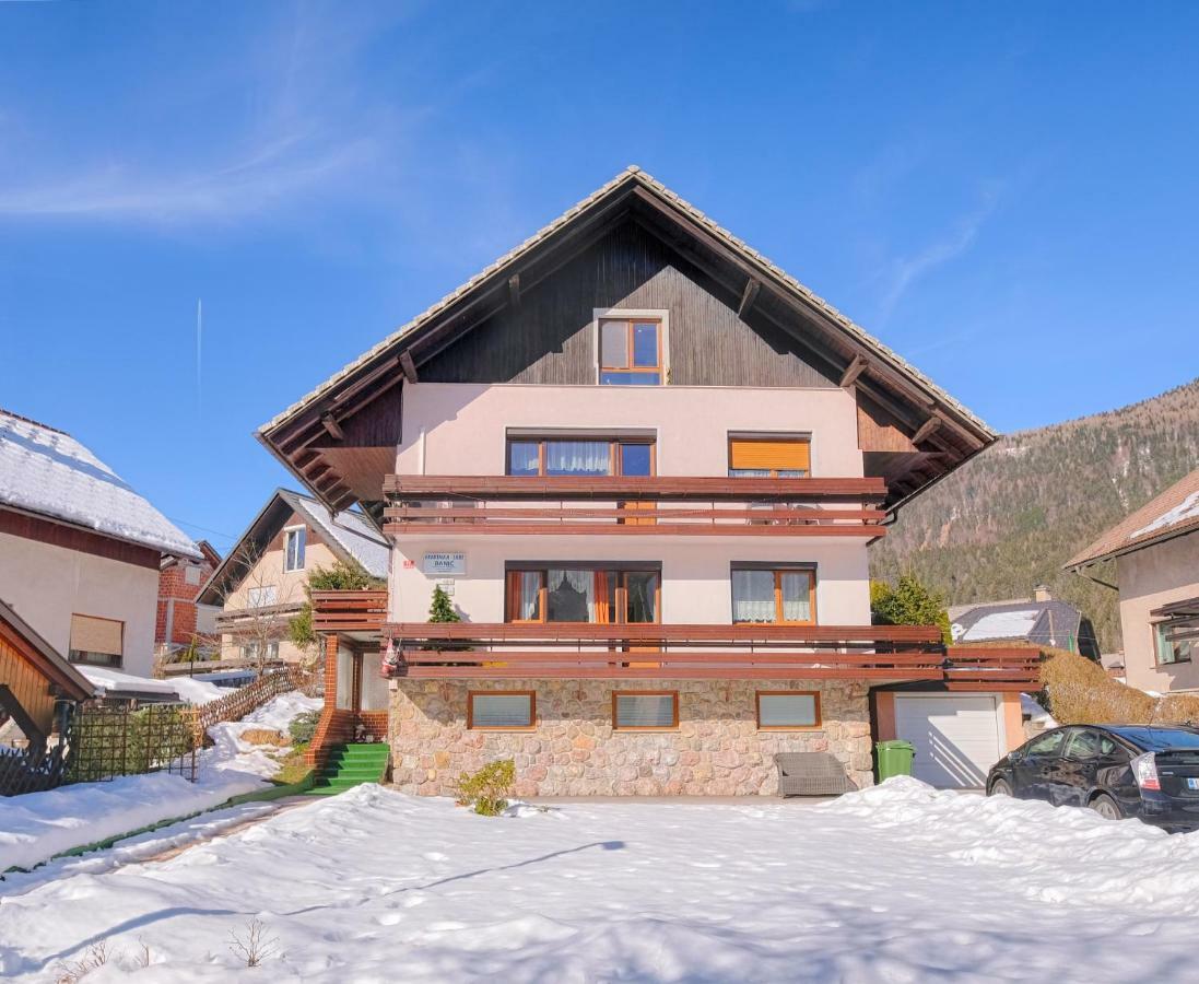 Apartments And Rooms Banic Kranjska Gora Esterno foto