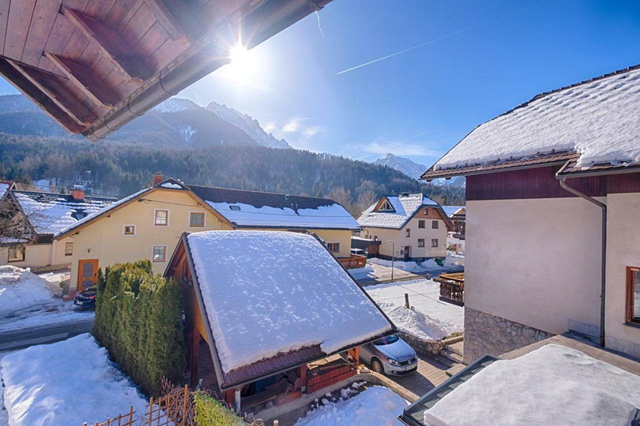 Apartments And Rooms Banic Kranjska Gora Esterno foto