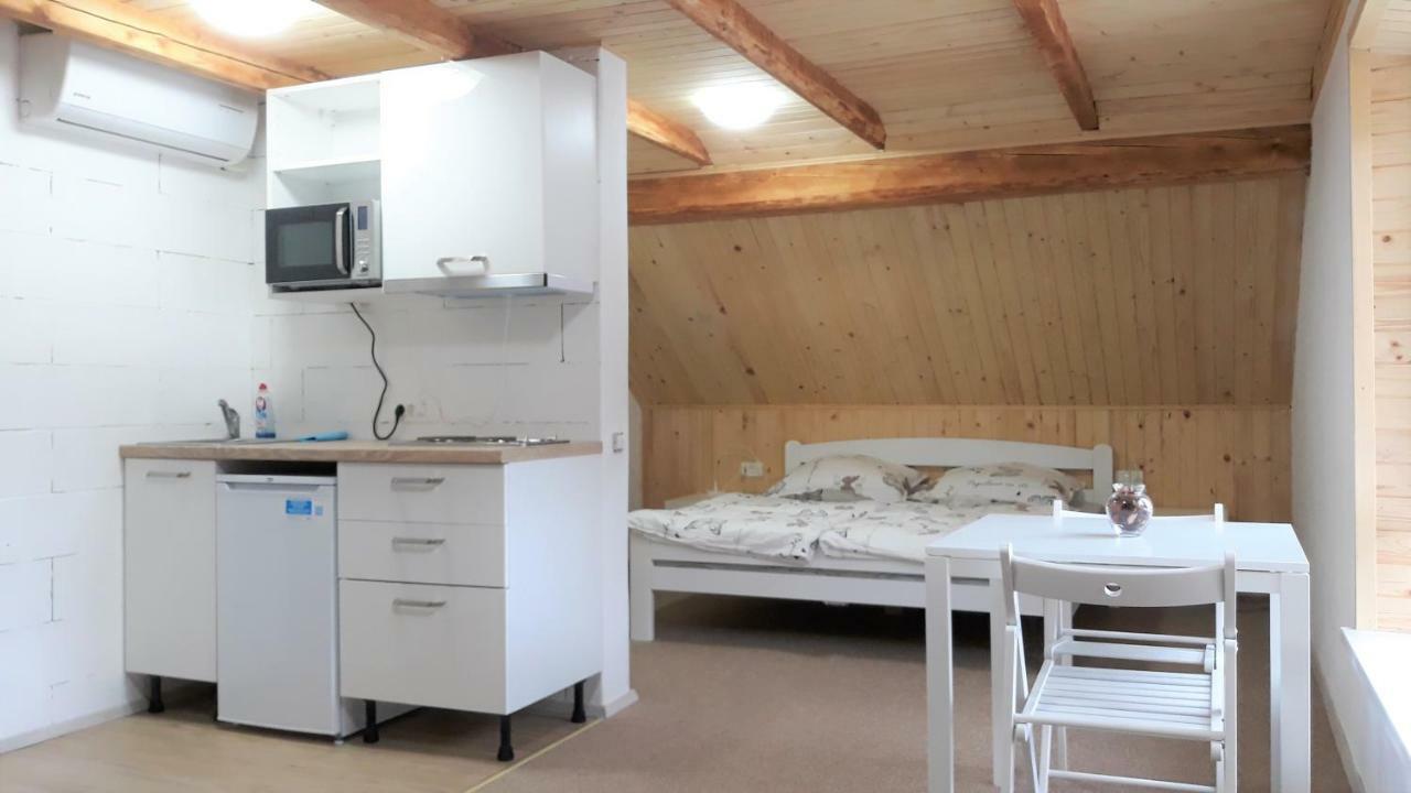 Apartments And Rooms Banic Kranjska Gora Esterno foto